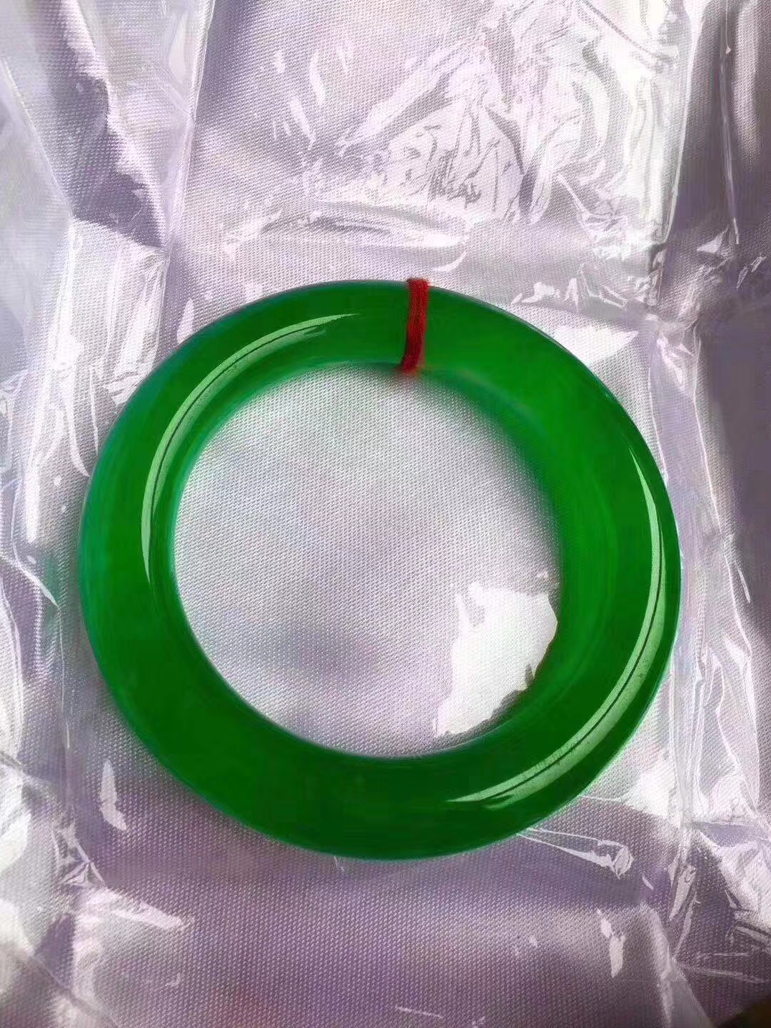 翡翠手鐲，銀手鐲